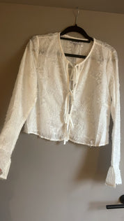 Romantic White Tie Blouse – Elegant & Playful